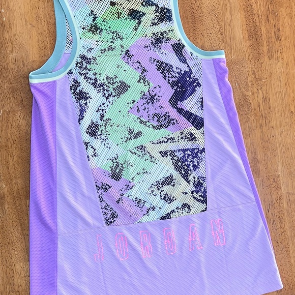 Jordan Multicolor Mesh Top - Picture 5 of 6